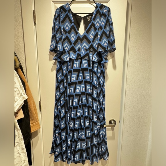 Club Monaco maxi dress - Picture 3 of 7